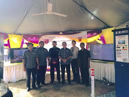 Dapat vista(m) sdn bhd 2020. Qeos Angel Our Media Director Ian Salang With The Ceo Facebook