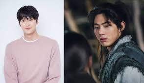 Kbs has been holding meetings to determine whether ji soo would stay on with the drama following his bullying accusations, and reports stated that kbs decided to have ji soo drop out from the drama. 830wzfikuatnmm