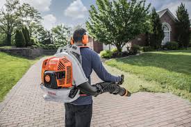 How to start cold engine of stihl leaf blower. Stihl Br600 Backpack Blower Rick S Sales And Service