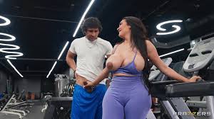 Big Ass MILF Nataly Ordonez Watching Him Jog In Gym & Fucked Big Dick  (2160)4K