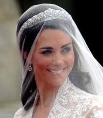 .assigned within ehering, hochzeitskleid kate middleton schwester, hochzeitskleid kate middleton, kate middleton hochzeitskleid ausstellung and posted at april 15th, 2020 05:58:26 am by admin. Buckingham Palast Das Brautkleid Visitbritain De
