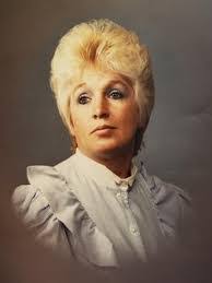 Sandra Faye's Instagram, Twitter & Facebook