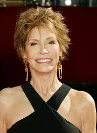 Mary tyler moore's cause of death revealed. Who Was Mary Tyler Moore Emmy Award Winning Actress Who Died Aged 80