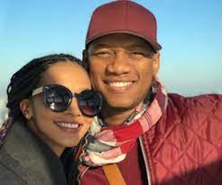 The presenter proposed to his girlfriend now fiance former miss sa 2015 and jacaranda presenter liesl laurie. Pics Liesl Laurie And Proverb Go Sight Seeing In London Channel