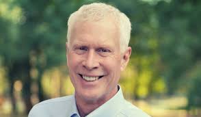 Learning the Success and Happiness Secrets of 'The 2% Club'