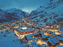 Parmi les 250 stations de ski du réseau skimium, nous avons décidé de vous présenter le top 10 de ces stations. Ou Skier En France Les Plus Belles Stations De Ski I Detours Ennuyeux France