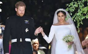 El príncipe harry y meghan markle, ahora son los duques de sussex. Foto Las Primeras Imagenes Oficiales De La Boda Del Principe Harry Y Meghan Markle