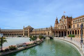 Sevilla es la cuarta ciudad de españa por población, por debajo de madrid, barcelona y valencia. 12 Cosas Que Ver En Sevilla En Dos Dias Turismo 2021