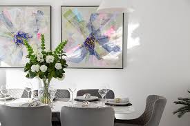 Blanco con toques de color. Como Decorar Una Mesa De Comedor 3 Ideas Blog De Dia