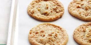 Naughty or nice, everyone deserves a sweet christmas cookie treat. Paula Deen S Hidden Mint Cookies Recipe Paula Deen Recipes