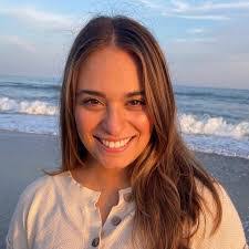 Kimberly Arsenault's Instagram, Twitter & Facebook