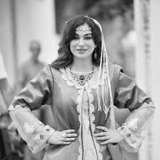 وبثت فخرية خميس مقطع فيديو لها خلال رقودها على السرير بمستشفى. ÙˆÙØ§Ø© Ø±ÙŠÙ… ØºØ²Ø§Ù„ÙŠ Ø¨Ø¹Ø¯ ØµØ±Ø§Ø¹ Ù…Ø¹ Ù…Ø±Ø¶ Ø§Ù„Ø³Ø±Ø·Ø§Ù† Et Ø¨Ø§Ù„Ø¹Ø±Ø¨ÙŠ
