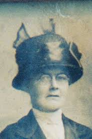 Top left is Audrey Mcfarlane, Jessie Snaith ,Wilmot's wife, Hilda Mary  Ridley nee Snaith Audrey's mum, Florence Annie Dodd nee Snaith, lady at  front I do not recognise. The handsome man is