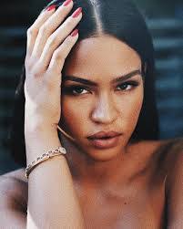 Giselle Polanco's Instagram, Twitter & Facebook