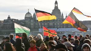 12.06.2017 pegida ersatzstream vom postplatz. Pegida Ist Schlecht Fur Das Image Von Dresden