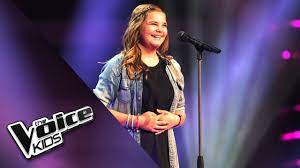 About emma bale belgian singer emma bale, born emma balemans, kicked off her career after competing in the first season of the voice kids in flanders in 2014 at the age of 14. Emma Hello The Voice Kids 2018 The Blind Auditions Youtube
