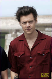 Harry Styles Makes Us Swoon At Dunkirk Photo Call Photo 1099871 Christopher Nolan Fionn Whitehead Harry Styles Jack Lowden Tom Glynn Carney Pictures Just Jared Jr