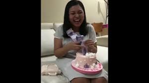 Kue ulang tahun hasil kreasinya ini bisa menjadi inovasi terbaru. Money Cake Jadi Alternatif Kue Ulang Tahun Masa Kini Kapanlagi Com