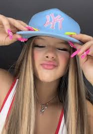 Karina Monroy's Instagram, Twitter & Facebook