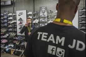Vous avez envie de rejoindre un des plus grands centres multilingues du monde et évoluer au sein d'une. Offres Emploi Commercial Sport Montpellier 34000 Pacajob