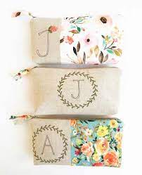 15 Meaningful Baby Shower Hostess Gifts