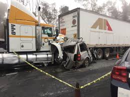 Mañana se registró una accidente en la tres vehículos involucrados en palo alto en dirección a la cdmx dos camionetas y un auto compacto uno. Accidente Multiple En La Mexico Queretaro Tepotzotlan Deja Un Muerto Noticieros Televisa