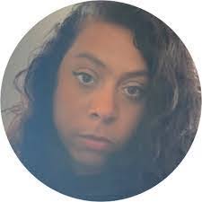 Starlyn Robinson's Instagram, Twitter & Facebook