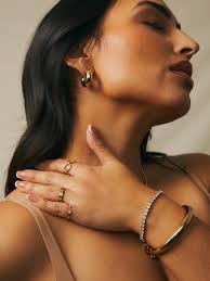 The Miranda Frye Sample Sale. 🤍 If you're local, come in and shop the sale 