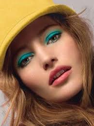 Spring Makeup 70 S Inspired Disco Makeup Bright Makeup Spring Makeup Trends