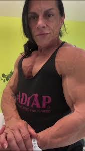 Gina Cavaliere's Instagram, Twitter & Facebook