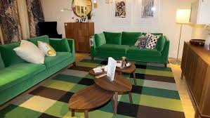 Pin Von Zainab Auf Space Ikea Haus Deko Grunes Samtsofa