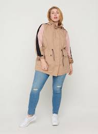 Gar nicht so einfach die perfekte winterjacke für sich zu finden, die auswahl im sale ist einfach überragend groß. Jacken Von Zizzi Fur Frauen Gunstig Online Kaufen Bei Fashn De