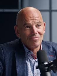 Co-Founder of Netflix, Marc Randolph explains how the company started and  how the idea of Netflix grew into what it is today. Via: A Diary of a CEO  #Netflix #CEO #business #motivation #entrepeneur ...