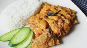 Once done, add the chicken to the sauce and simmer for 5 minutes. Restaurants And Cafes In Kl With The Best Buttermilk Chicken