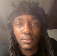 Aaron the plumber make me feel like i be letting too much shit slide 🧐