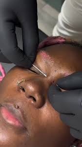 Isn't this painful Ladies? By the way is this what we call beauty⁉️,  Destiny Isaac Bundi