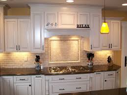Merge white and brown shades to get beige granite countertop, another neutral tone with the ability to remove the 'exposed' feel came from pure white granite. Backsplash Ideas For Black Granite Countertops Nbizococho
