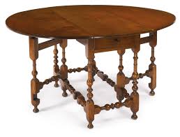 A Very Rare William And Mary Turned Maple Gateleg Table Newport Rhode Island Circa 1715 H Colonial Furniture Beautiful Furniture Early American Furniture