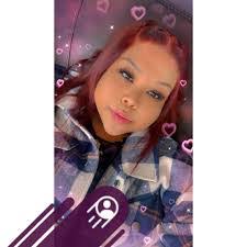 Stephanie Leaming's Instagram, Twitter & Facebook