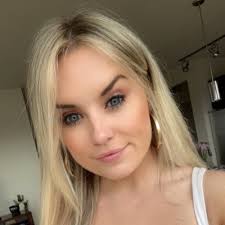 Ashlyn King's Instagram, Twitter & Facebook