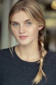 Skylar Dunn's Instagram, Twitter & Facebook