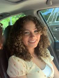 Vanessa Gilliard's Instagram, Twitter & Facebook