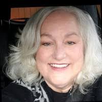 Beth Hutchinson's Instagram, Twitter & Facebook