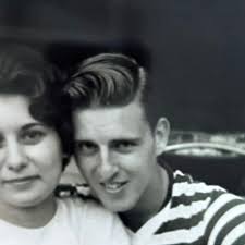 He designed the Cracker Barrel logo. Now it's caught in a culture war. —  The Washington Post