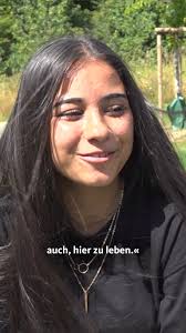 Jasmine ist 25, Mama und hat Adipositas. In Siegen hat sie Unterstützung in  der Selbsthilfegruppe “Die Pummelchen” gefunden. Die bietet Halt und Hilfe  für Adipositas-Betroffene und zeigt: Du bist nicht allein. 💪