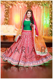 Beautiful Maria B Bridal Dresses Mehndi Designs Collection Online Mehndi Is The Most Memorable Trendy Wedding Dresses New Bridal Dresses Pakistani Bridal Wear