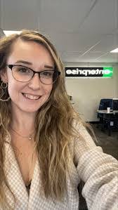 Tamara Ridgeway's Instagram, Twitter & Facebook