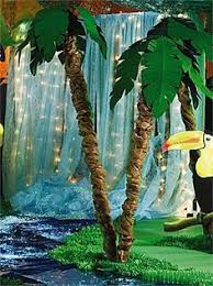 Jungle Diy Decorations Google Search Jungle Decorations Jungle Theme Decorations Jungle Scene