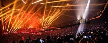 Enjoy live music in lancaster john sebastian mingling with fans following a concert. Top 10 Best Live Music Venues In Los Angeles Discotech 1 Nightlife App