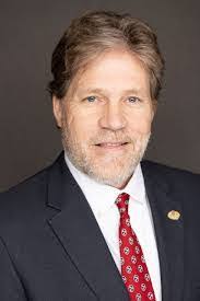 Eric Maberry's Instagram, Twitter & Facebook